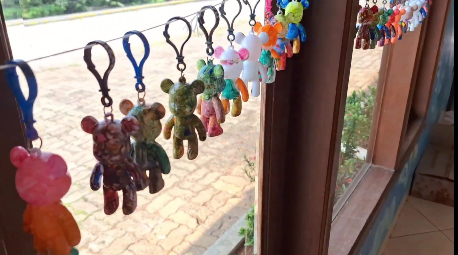 Serunya Kegiatan Fun Learning KB-TK Fathurrahman: Melukis di Caping dan Gantungan Kunci!